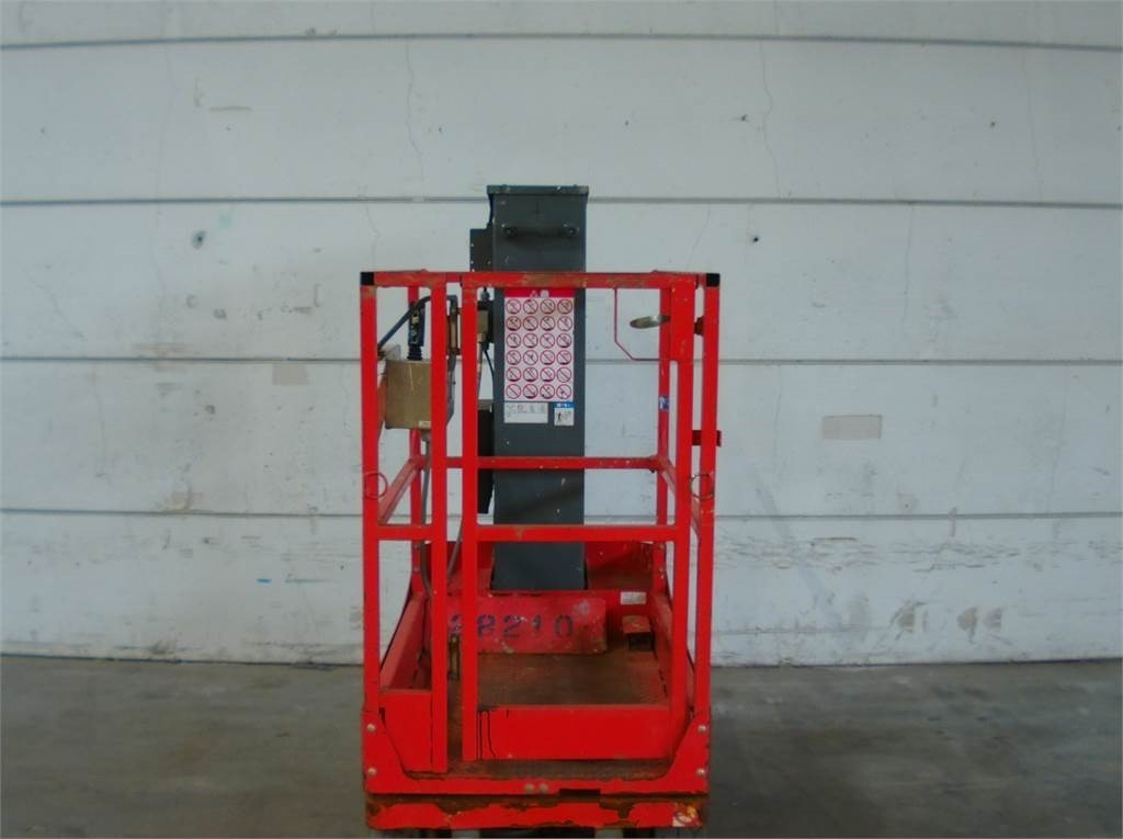 Plataforma de mastro vertical SkyJack SJ16: foto 10 Plataforma de mastro vertical SkyJack SJ16: foto 10