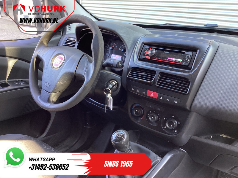 Fiat Dobló Cargo 1.6 MJ 105 pk EXPORT ONLY Airco/ PDC/ Trekhaak - Furgão compacto: foto 3 Fiat Dobló Cargo 1.6 MJ 105 pk EXPORT ONLY Airco/ PDC/ Trekhaak - Furgão compacto: foto 3