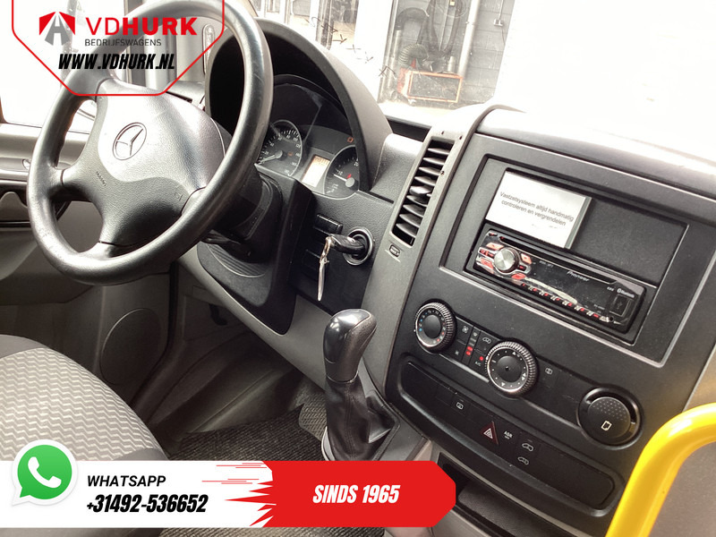 Mercedes-Benz Sprinter 313 2.2 CDI Aut. L2H2 €11.132 Incl. BTW BPM VRIJ! EXPORT ONLY Combi/ 9 Persoons/ Kombi/ 9P/ Airco/ Rolstoellift - Micro-ônibus, Furgão de passageiros: foto 3 Mercedes-Benz Sprinter 313 2.2 CDI Aut. L2H2 €11.132 Incl. BTW BPM VRIJ! EXPORT ONLY Combi/ 9 Persoons/ Kombi/ 9P/ Airco/ Rolstoellift - Micro-ônibus, Furgão de passageiros: foto 3