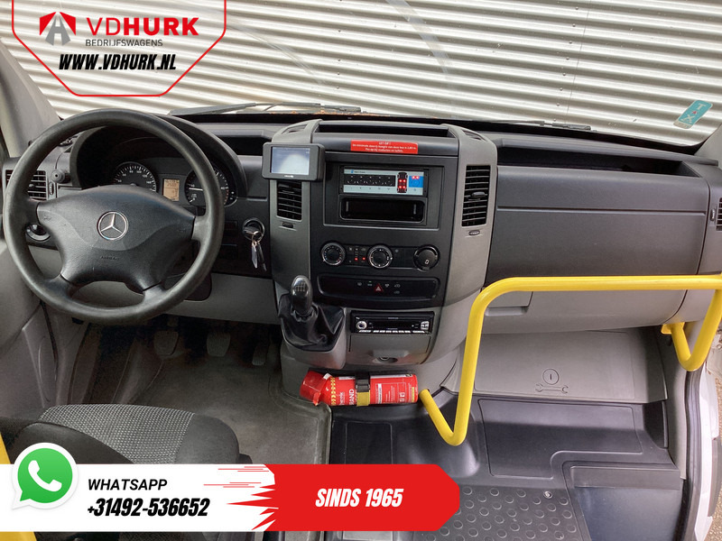 Mercedes-Benz Sprinter 313 2.2 CDI L2H2 € 10.164 Incl. BTW EXPORT ONLY Combi/ 9 Persoons/ Kombi/ 9P/ Airco/ Rolstoellift - Micro-ônibus, Furgão de passageiros: foto 3 Mercedes-Benz Sprinter 313 2.2 CDI L2H2 € 10.164 Incl. BTW EXPORT ONLY Combi/ 9 Persoons/ Kombi/ 9P/ Airco/ Rolstoellift - Micro-ônibus, Furgão de passageiros: foto 3