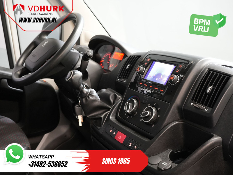 Peugeot Boxer 2.2 HDi 140 pk L2 EXPORT ONLY 3.0t Trekverm./ Navi/ Camera/ PDC/ Cruise/ Airco - Furgão: foto 3 Peugeot Boxer 2.2 HDi 140 pk L2 EXPORT ONLY 3.0t Trekverm./ Navi/ Camera/ PDC/ Cruise/ Airco - Furgão: foto 3
