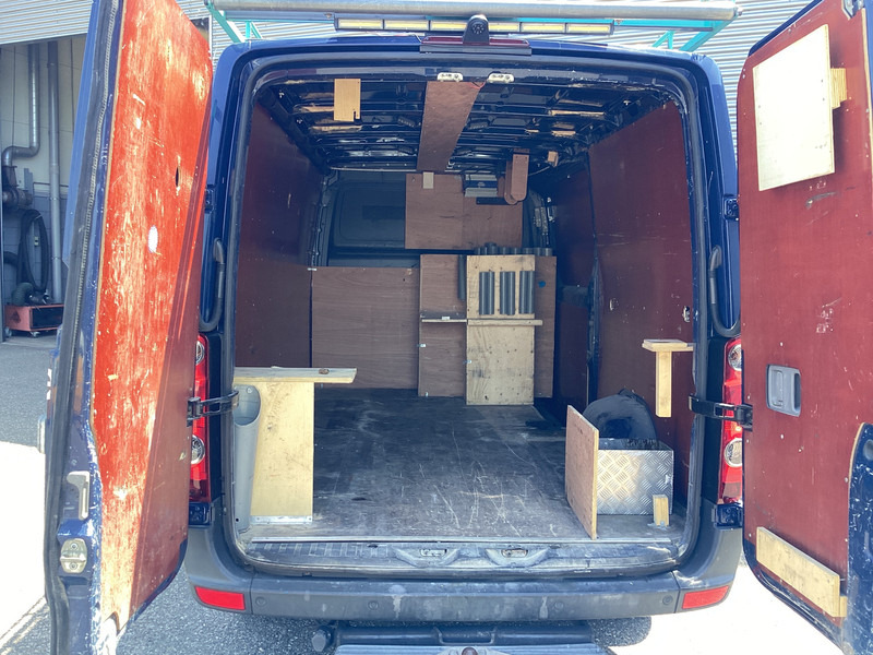 Volkswagen Crafter 2.0 TDI L2 EXPORT ONLY 3.5t Trekhaak/ Imperiaal/ Camera/ PDC/ Airco/ Cruise/ Bluetooth - Furgão: foto 5 Volkswagen Crafter 2.0 TDI L2 EXPORT ONLY 3.5t Trekhaak/ Imperiaal/ Camera/ PDC/ Airco/ Cruise/ Bluetooth - Furgão: foto 5
