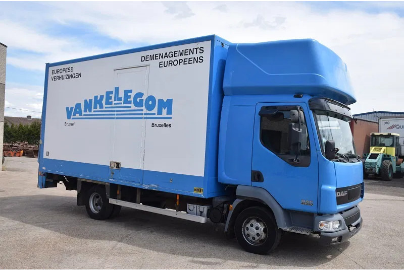 DAF LF 220 LF45 220 - Caminhão furgão: foto 5 DAF LF 220 LF45 220 - Caminhão furgão: foto 5