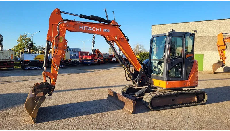 Hitachi ZX65USB-5A CLR - Escavadora de rastos: foto 1 Hitachi ZX65USB-5A CLR - Escavadora de rastos: foto 1