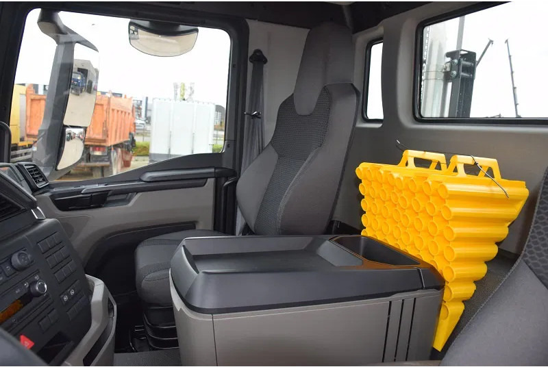 MAN TGS 33.440 - Caminhão polibenne: foto 5 MAN TGS 33.440 - Caminhão polibenne: foto 5