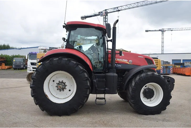 New Holland T7.270 4WD SA T7.270 4WD SA - Máquina agrícola: foto 5 New Holland T7.270 4WD SA T7.270 4WD SA - Máquina agrícola: foto 5