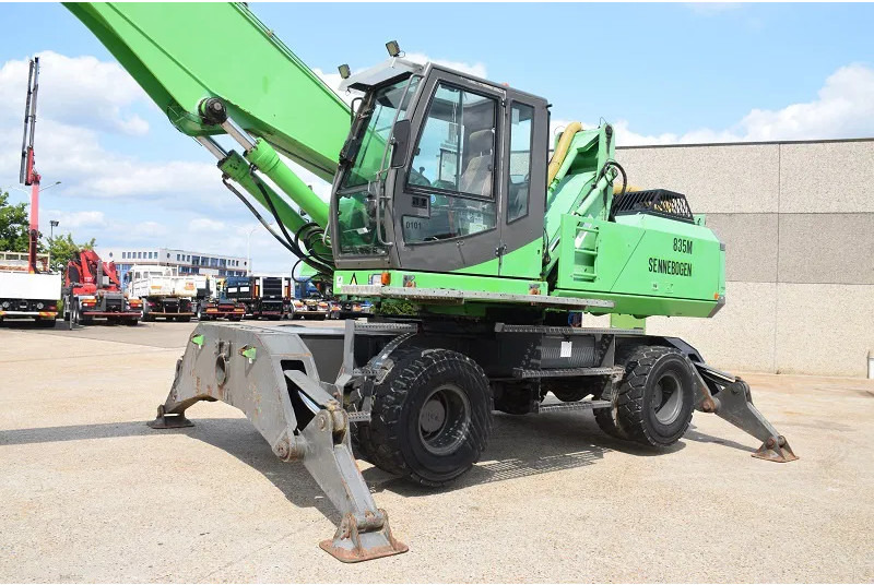 Sennebogen 835M - Escavadeira de rodas: foto 3 Sennebogen 835M - Escavadeira de rodas: foto 3