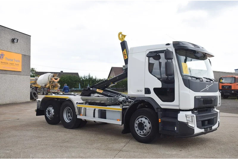 Volvo FE 320 - Caminhão polibenne: foto 4 Volvo FE 320 - Caminhão polibenne: foto 4