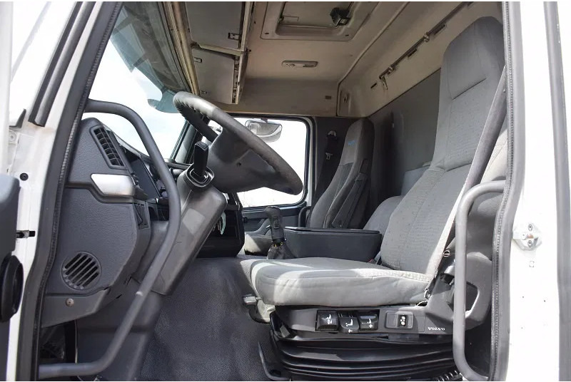 Caminhão basculante Volvo FM 340: foto 10