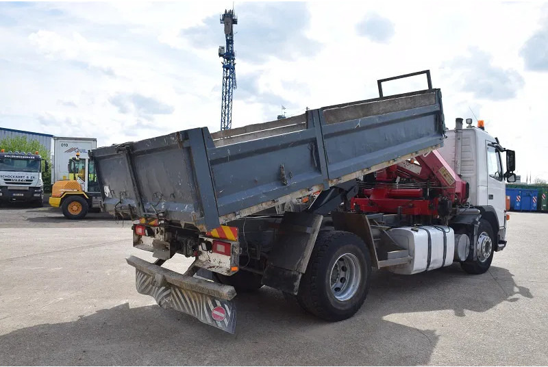 Caminhão basculante Volvo FM 340: foto 11