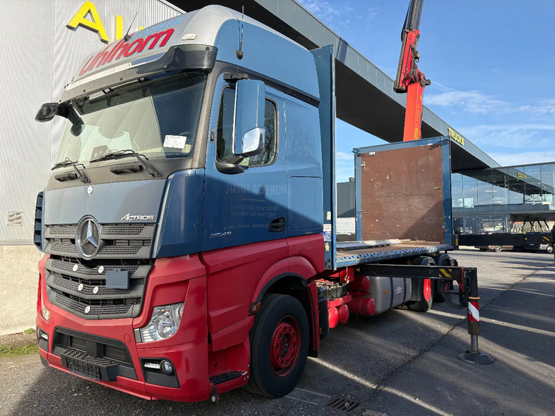 Mercedes-Benz Actros 2548 6X2 + Aanhanger*Palfinger crane*Cruise control*Airco* - Caminhão com lona, Caminhão grua: foto 1 Mercedes-Benz Actros 2548 6X2 + Aanhanger*Palfinger crane*Cruise control*Airco* - Caminhão com lona, Caminhão grua: foto 1