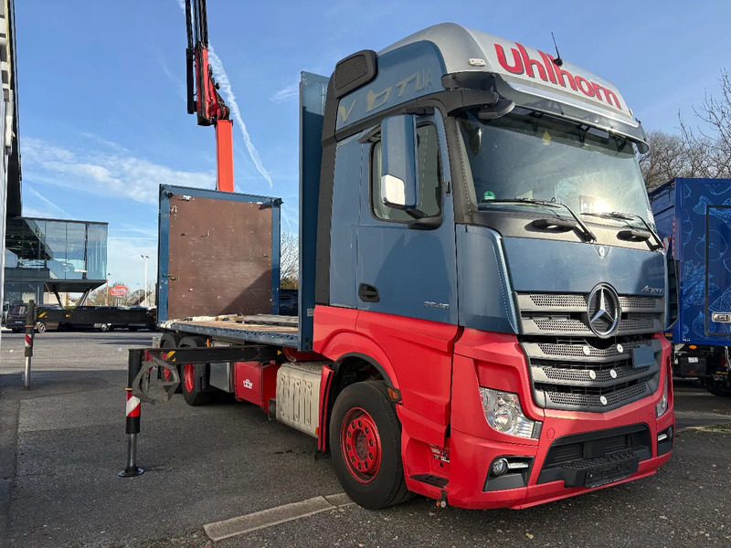 Mercedes-Benz Actros 2548 6X2 + Aanhanger*Palfinger crane*Cruise control*Airco* - Caminhão com lona, Caminhão grua: foto 4 Mercedes-Benz Actros 2548 6X2 + Aanhanger*Palfinger crane*Cruise control*Airco* - Caminhão com lona, Caminhão grua: foto 4