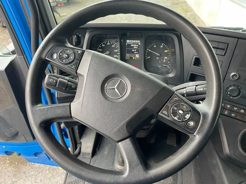 Mercedes-Benz Arocs 3342 *6x6*meegestuurd as*2zijdige kipper*Airco*Bluetooth - Caminhão basculante, Caminhão grua: foto 4 Mercedes-Benz Arocs 3342 *6x6*meegestuurd as*2zijdige kipper*Airco*Bluetooth - Caminhão basculante, Caminhão grua: foto 4