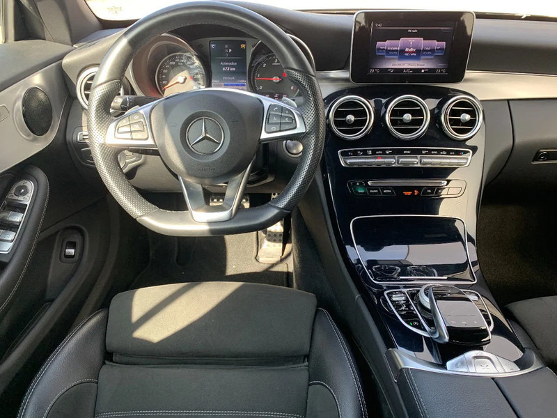 Mercedes-Benz C-Klasse 250 D Coupé*Tempomat*Achteruitrijcamera*Stoelverwarming*Navigatie*Dodehoekdetectie* - Automóvel: foto 3 Mercedes-Benz C-Klasse 250 D Coupé*Tempomat*Achteruitrijcamera*Stoelverwarming*Navigatie*Dodehoekdetectie* - Automóvel: foto 3