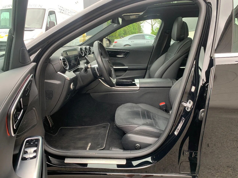 Mercedes-Benz C-Klasse 300*Parktronic*Thermatic*Distronic*Rijstrookassistent*Panoramische dak* - Automóvel: foto 4 Mercedes-Benz C-Klasse 300*Parktronic*Thermatic*Distronic*Rijstrookassistent*Panoramische dak* - Automóvel: foto 4