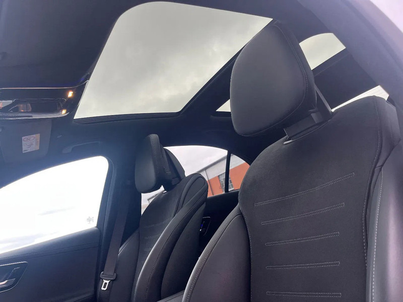 Mercedes-Benz C-Klasse C300e Sedan*AMG PAKKET*NIGHT PAKKET*HEADUPDISPL*360°CAM* - Sedã: foto 5 Mercedes-Benz C-Klasse C300e Sedan*AMG PAKKET*NIGHT PAKKET*HEADUPDISPL*360°CAM* - Sedã: foto 5