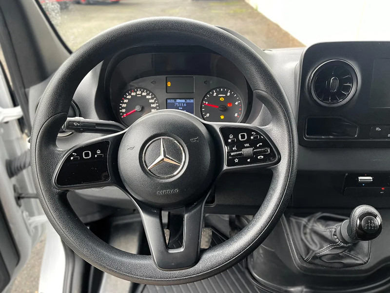 Mercedes-Benz Sprinter 315 *L3H2*Achteruitrijcamera*Attention Assist*Airconditioning*DAB-radio - Furgão: foto 4 Mercedes-Benz Sprinter 315 *L3H2*Achteruitrijcamera*Attention Assist*Airconditioning*DAB-radio - Furgão: foto 4