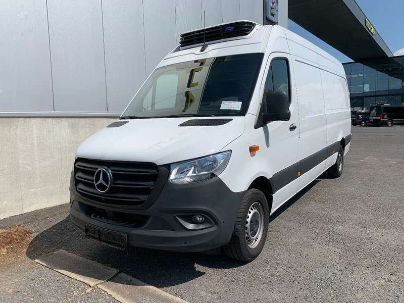 Mercedes-Benz Sprinter 315 L3H2*NEW Carrier xarios 350 -18°C*achteruitrijcamera*navigatie*zetelverwarming*360° camera* - Carrinha frigorífica: foto 1 Mercedes-Benz Sprinter 315 L3H2*NEW Carrier xarios 350 -18°C*achteruitrijcamera*navigatie*zetelverwarming*360° camera* - Carrinha frigorífica: foto 1
