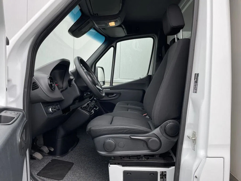 Mercedes-Benz Sprinter 514 *Airconditioning*Cruise control*Zijwindassistent*laadbrug - Carrinha de contentor: foto 3 Mercedes-Benz Sprinter 514 *Airconditioning*Cruise control*Zijwindassistent*laadbrug - Carrinha de contentor: foto 3