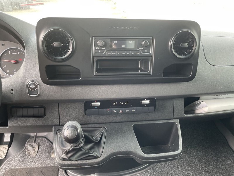 Mercedes-Benz Sprinter 514 *buitenspiegels verwarmd&elektr. verstelbaar*Cruise control*bluetooth*airbag bestuurder - Carrinha de contentor: foto 5 Mercedes-Benz Sprinter 514 *buitenspiegels verwarmd&elektr. verstelbaar*Cruise control*bluetooth*airbag bestuurder - Carrinha de contentor: foto 5