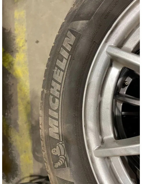 Michelin *205/55 R16 - Jantes e pneus de Automóvel: foto 3 Michelin *205/55 R16 - Jantes e pneus de Automóvel: foto 3