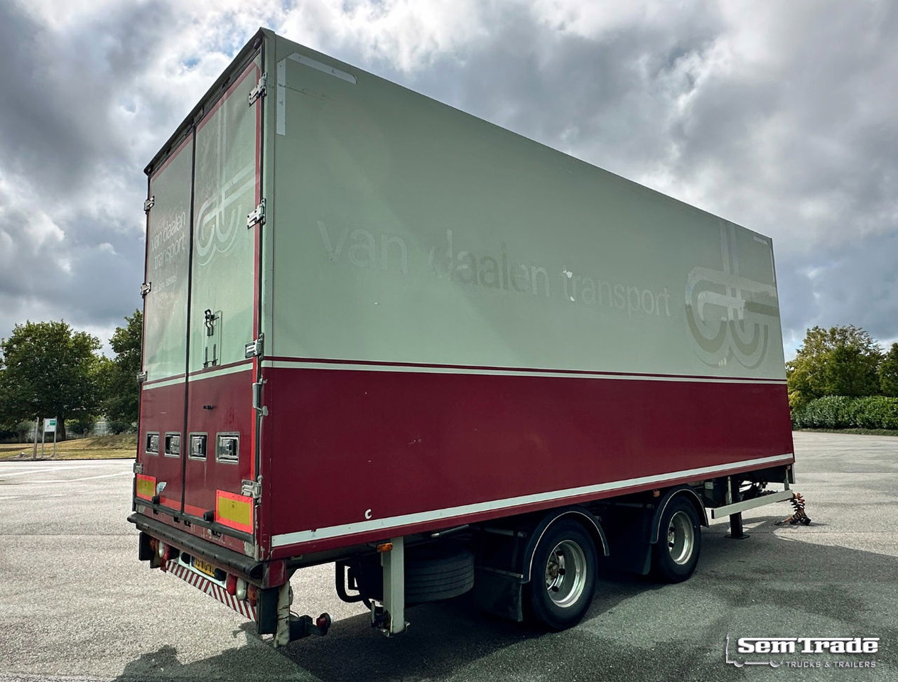 Burg 2 Axle VAN Beurden Isolated BOX TRS Cooling Good Condition Holland-Trailer - Reboque frigorífico: foto 4 Burg 2 Axle VAN Beurden Isolated BOX TRS Cooling Good Condition Holland-Trailer - Reboque frigorífico: foto 4