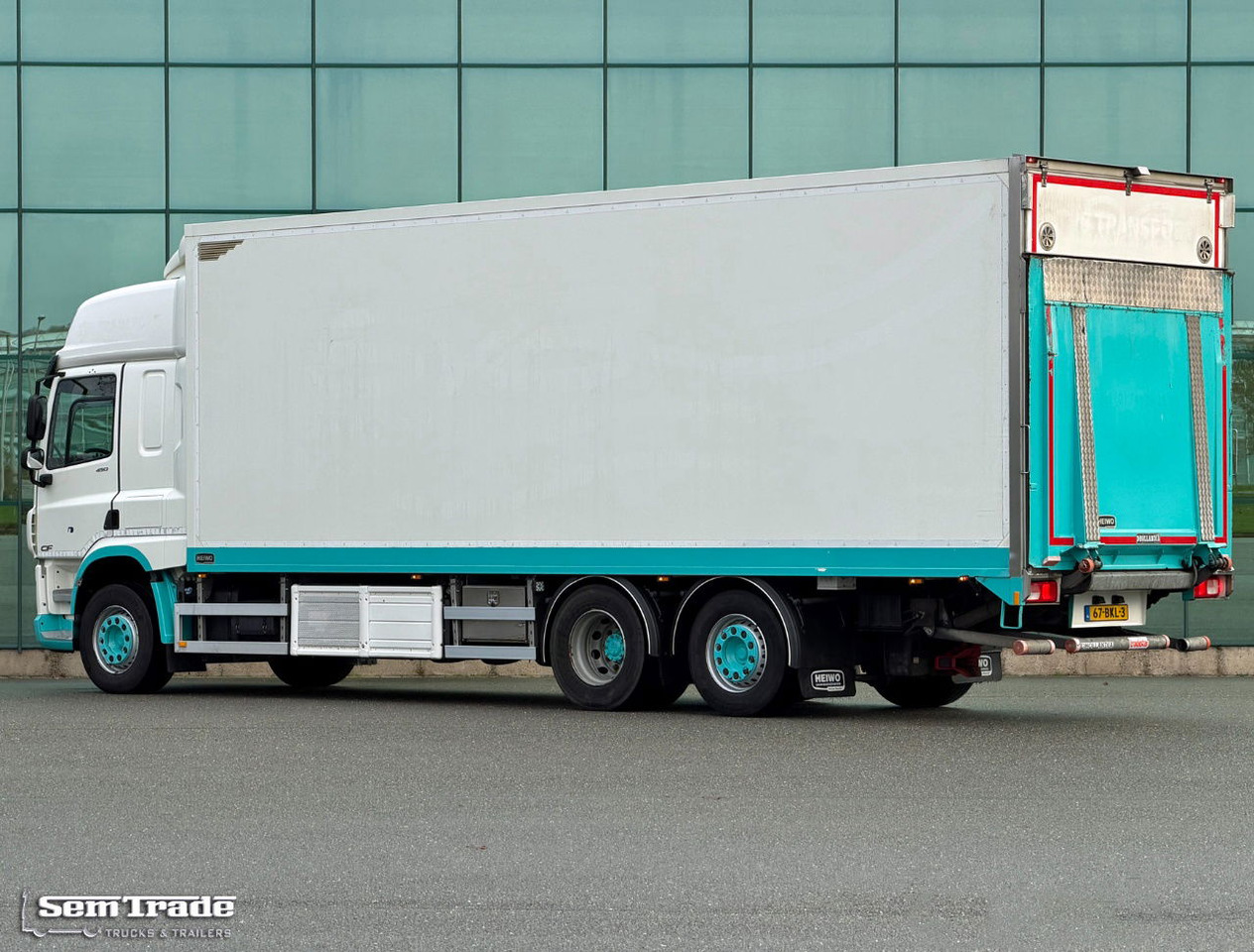DAF CF 450 SC Heiwo Isolated BOX 875 x 250 x 275 INS. Carrier Cooling 340.000 KM Tail Lift Super Condition NEW APK - TUV - Caminhão frigorífico: foto 3 DAF CF 450 SC Heiwo Isolated BOX 875 x 250 x 275 INS. Carrier Cooling 340.000 KM Tail Lift Super Condition NEW APK - TUV - Caminhão frigorífico: foto 3