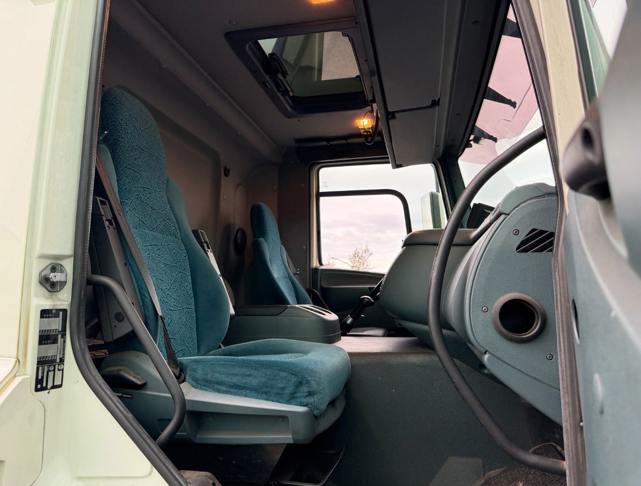 Caminhão furgão DAF CF 75.250 Euro 3 Manual Gearbox VAN Beurden Isolated BOX Tail Lift Super Condition NL-Truck: foto 14