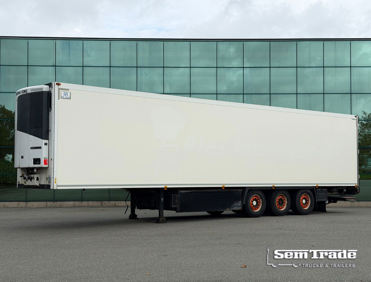 Krone SD Thermo King SLXe Spectrum BI Temp Flower Wide 270 CM High 2.000 KG Lift Disc Brakes NL Trailer - Semireboque frigorífico: foto 1 Krone SD Thermo King SLXe Spectrum BI Temp Flower Wide 270 CM High 2.000 KG Lift Disc Brakes NL Trailer - Semireboque frigorífico: foto 1