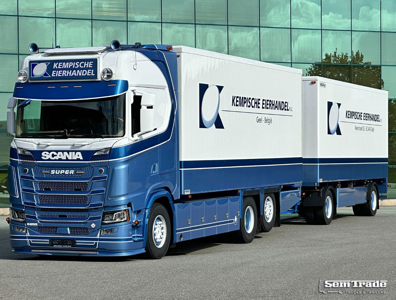 Scania S650 V8 NGS Only 193.000 KM Full Options FullY Isolated Body Special Show Truck / Combi NEW Condition - Caminhão frigorífico: foto 2 Scania S650 V8 NGS Only 193.000 KM Full Options FullY Isolated Body Special Show Truck / Combi NEW Condition - Caminhão frigorífico: foto 2