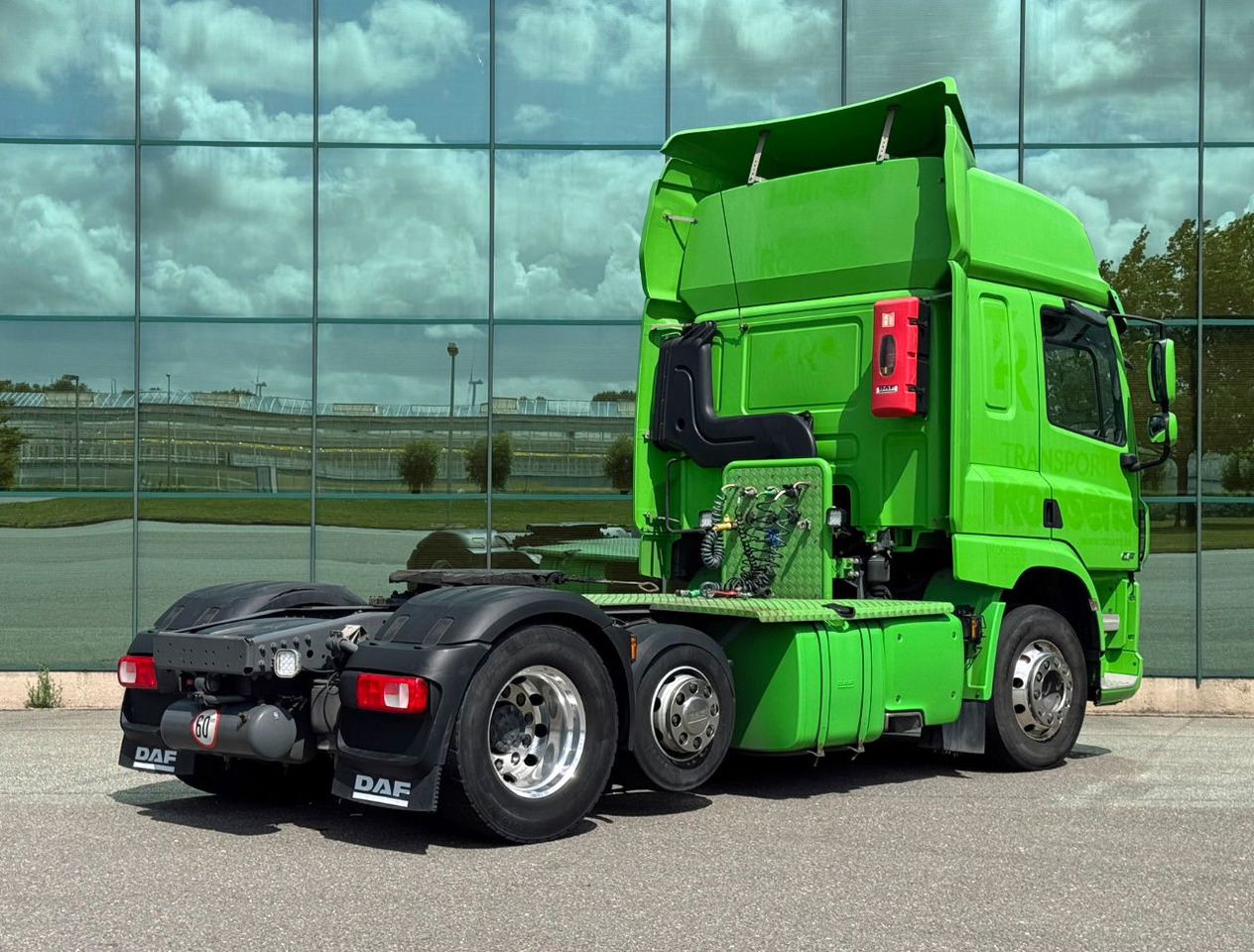 DAF CF 450 FTP Space CAB Only 447.500 KM 2x Tanks TOP Condition Belgium Truck - Tractor: foto 4 DAF CF 450 FTP Space CAB Only 447.500 KM 2x Tanks TOP Condition Belgium Truck - Tractor: foto 4