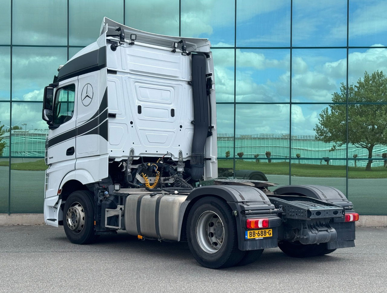 Mercedes-Benz Actros 1945 382.000 KM NEW TUV APK PTO + Hydraulics TOP Condition - Tractor: foto 3 Mercedes-Benz Actros 1945 382.000 KM NEW TUV APK PTO + Hydraulics TOP Condition - Tractor: foto 3