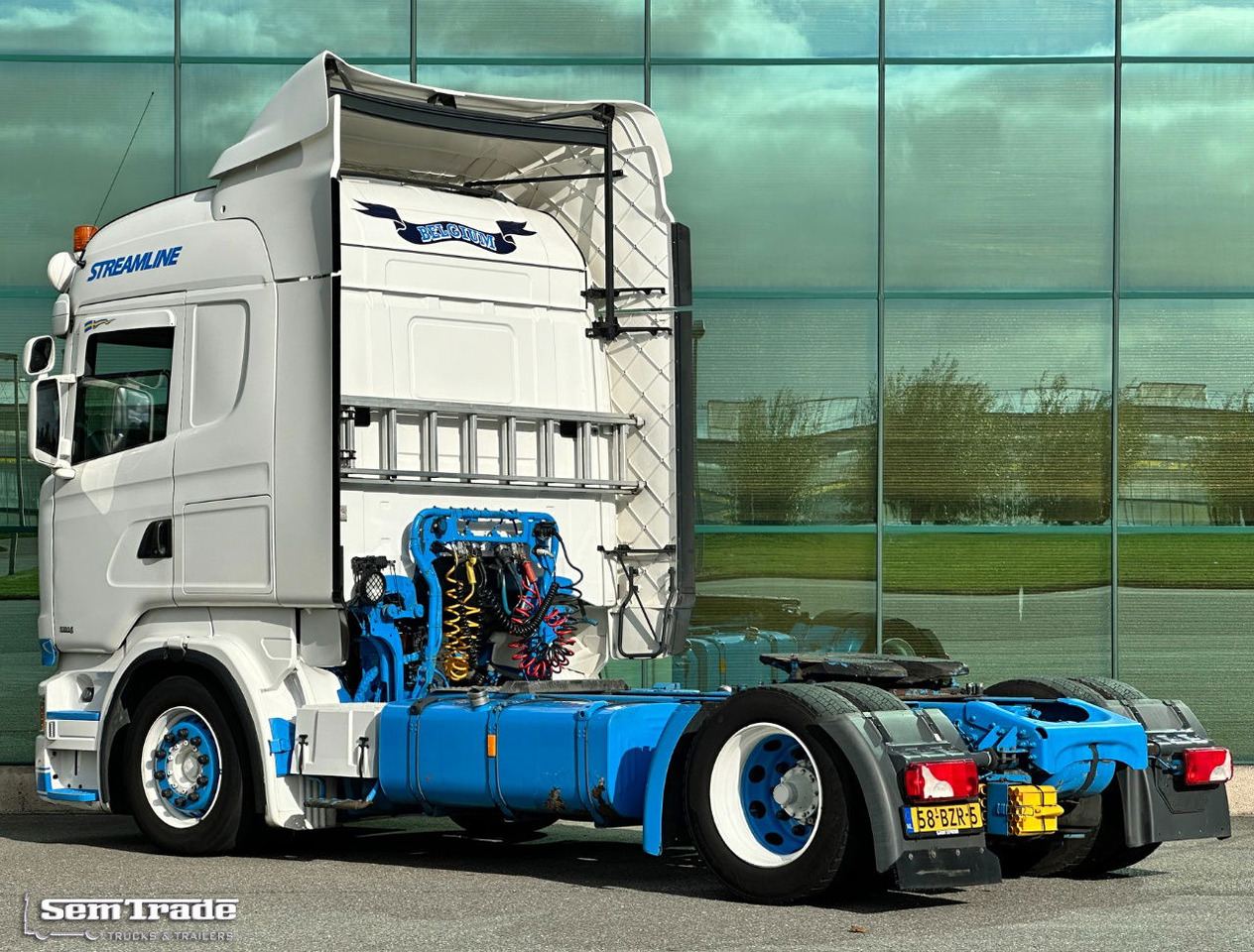 Scania R410 LOW Deck Retarder Full AIR 2x Tanks Park Cooling TOP Condition - Tractor: foto 3 Scania R410 LOW Deck Retarder Full AIR 2x Tanks Park Cooling TOP Condition - Tractor: foto 3