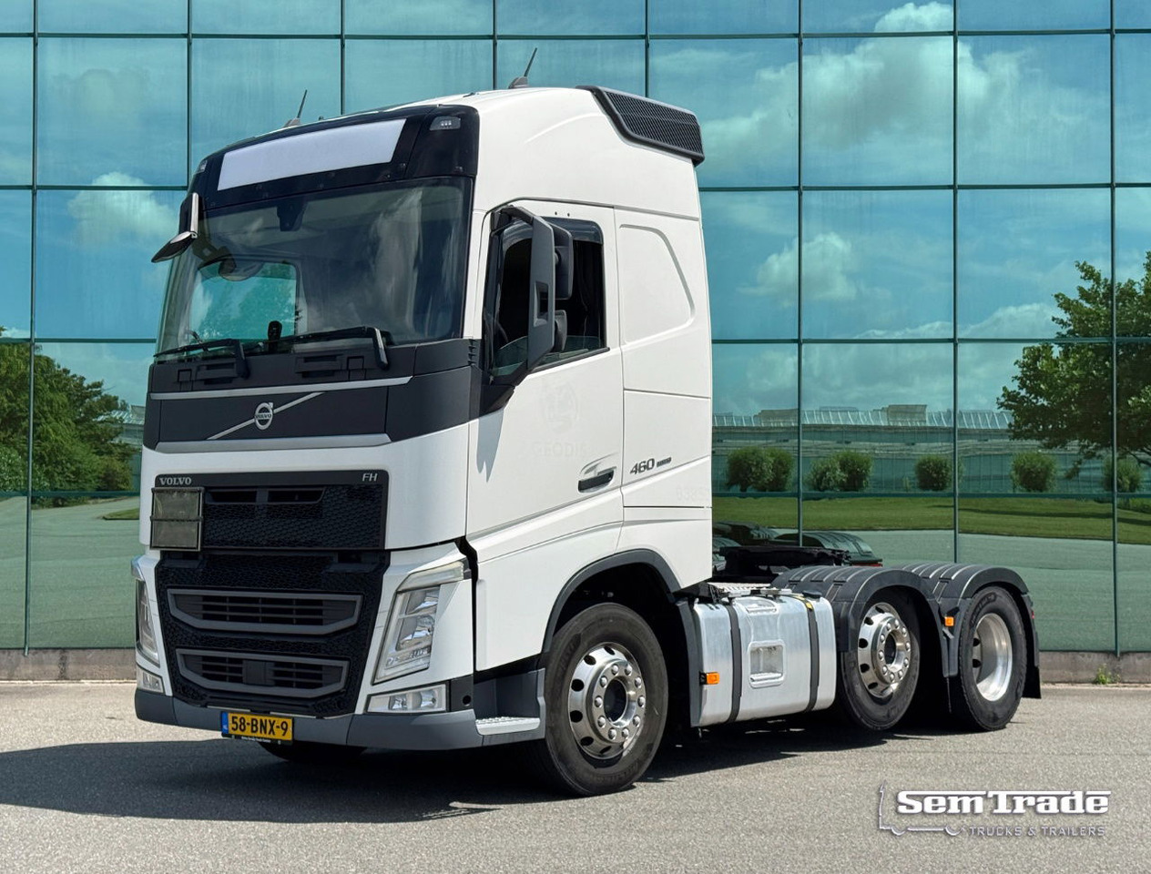 Volvo FH 460 6X2 Only 402.000 KM LB VIN NR I-Parc Cool TOP Condition NL Truck 2 - Tractor: foto 1 Volvo FH 460 6X2 Only 402.000 KM LB VIN NR I-Parc Cool TOP Condition NL Truck 2 - Tractor: foto 1