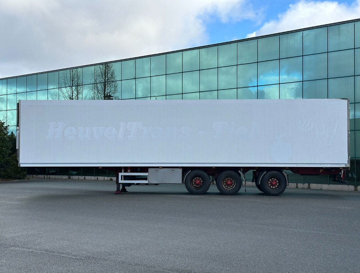 Van Eck 3 AS Koel Vries Carrier Vector 1800 Zeer Mooi Chassis Stuuras Tridec - Semireboque frigorífico: foto 2 Van Eck 3 AS Koel Vries Carrier Vector 1800 Zeer Mooi Chassis Stuuras Tridec - Semireboque frigorífico: foto 2