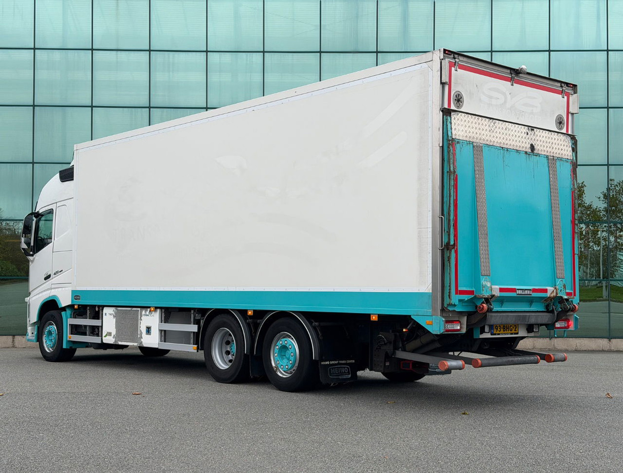 Volvo FH 420 6X2 Globetrotter Heiwo BOX 875 x 250 x 272 CM IN Thermo King T-800 490.000 KM TOP Condition NL Truck - Caminhão frigorífico: foto 3 Volvo FH 420 6X2 Globetrotter Heiwo BOX 875 x 250 x 272 CM IN Thermo King T-800 490.000 KM TOP Condition NL Truck - Caminhão frigorífico: foto 3