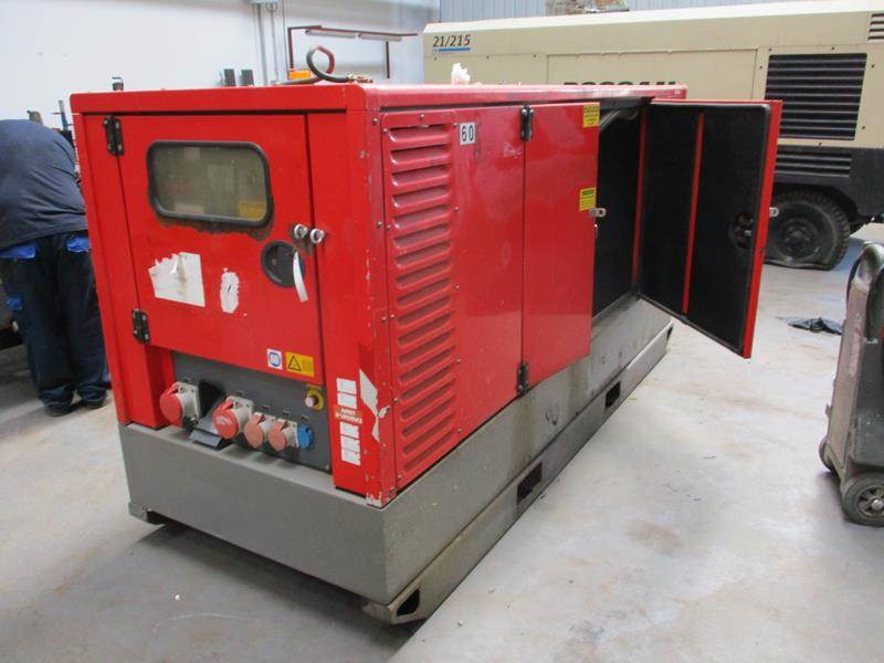 Atlas-Copco QAS 60 - Gerador elétrico: foto 1 Atlas-Copco QAS 60 - Gerador elétrico: foto 1