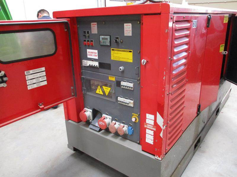 Atlas-Copco QAS 60 - Gerador elétrico: foto 2 Atlas-Copco QAS 60 - Gerador elétrico: foto 2