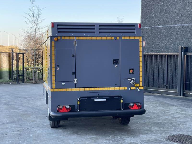 Atlas-Copco V 28 STAGE V - Compressor de ar: foto 4 Atlas-Copco V 28 STAGE V - Compressor de ar: foto 4