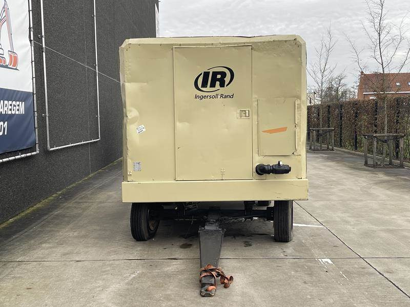 Doosan XHP 1070 WCAT - Compressor de ar: foto 2 Doosan XHP 1070 WCAT - Compressor de ar: foto 2