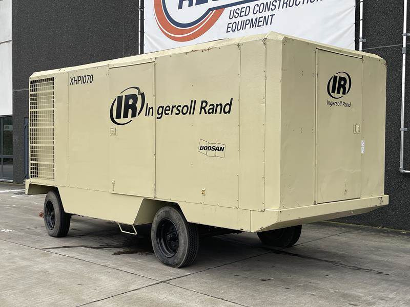 Doosan XHP 1070 WCAT - Compressor de ar: foto 4 Doosan XHP 1070 WCAT - Compressor de ar: foto 4