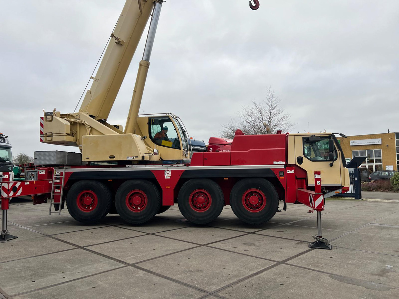 LIEBHERR LTM 1070-4.2 - Guindaste móvel: foto 5 LIEBHERR LTM 1070-4.2 - Guindaste móvel: foto 5