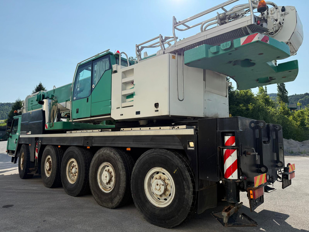 LIEBHERR LTM 1100-5.2 - Guindaste móvel: foto 4 LIEBHERR LTM 1100-5.2 - Guindaste móvel: foto 4