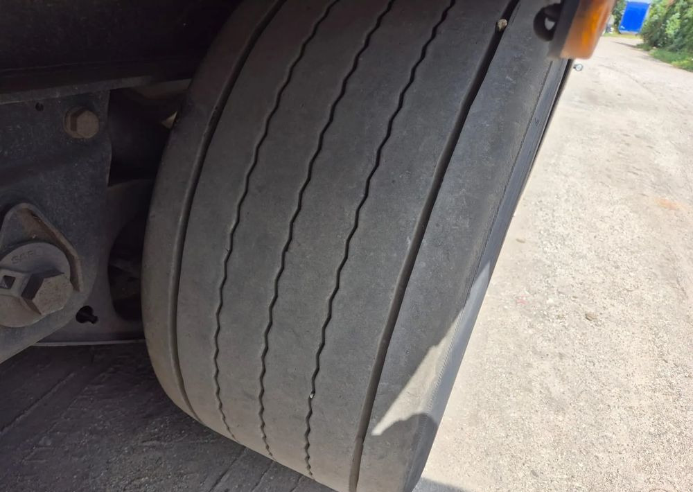 Fliegl Tandem 3 osie - Reboque de lona: foto 5 Fliegl Tandem 3 osie - Reboque de lona: foto 5