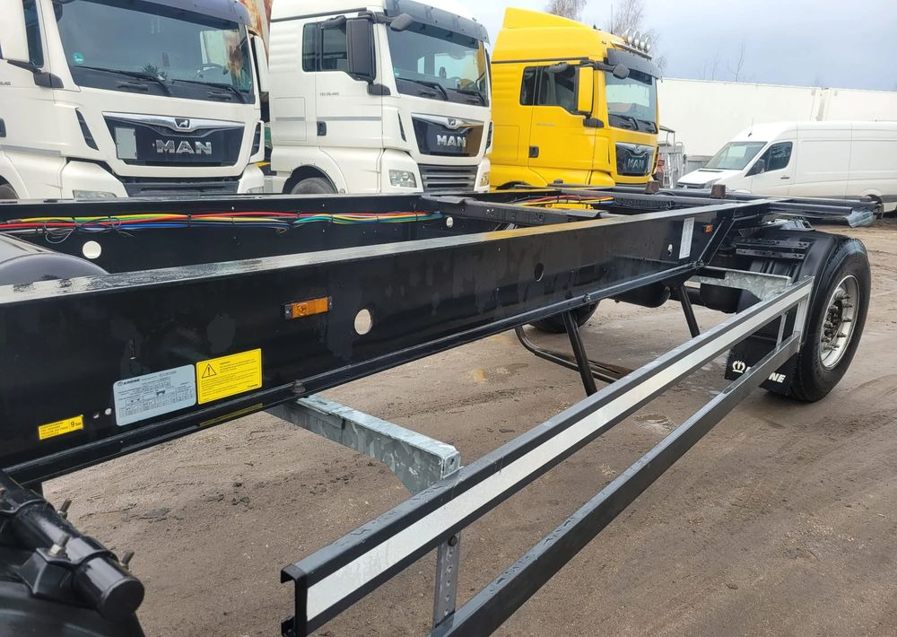 Krone Przyczepa BDF - Reboque transportador de contêineres/ Caixa móvel: foto 2 Krone Przyczepa BDF - Reboque transportador de contêineres/ Caixa móvel: foto 2