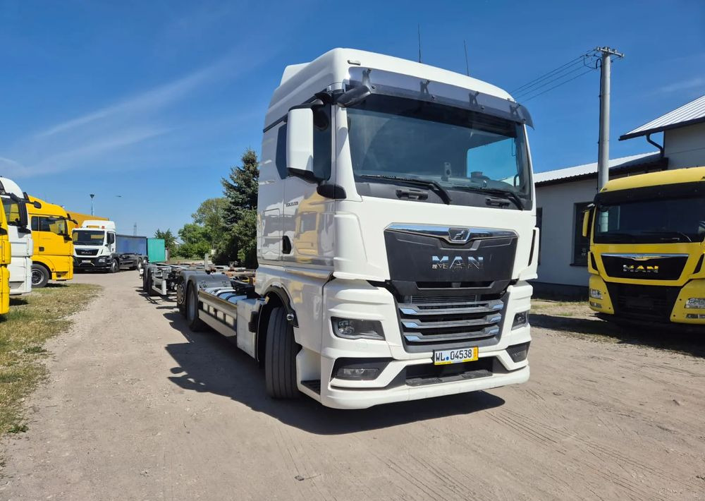 MAN MAN TGX BDF 26-510 oś skrętna - Caminhão chassi: foto 2 MAN MAN TGX BDF 26-510 oś skrętna - Caminhão chassi: foto 2