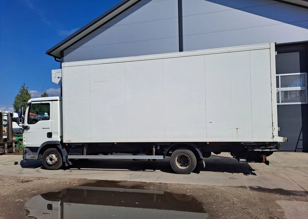 MAN TGL 12.220 Chłodnia agregat WKD-II SR - Caminhão frigorífico: foto 1 MAN TGL 12.220 Chłodnia agregat WKD-II SR - Caminhão frigorífico: foto 1