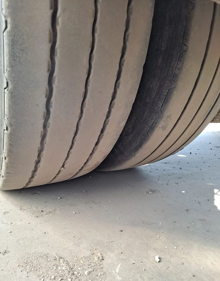 Krone Przyczepa Tandem - Máquina de outro: foto 4 Krone Przyczepa Tandem - Máquina de outro: foto 4