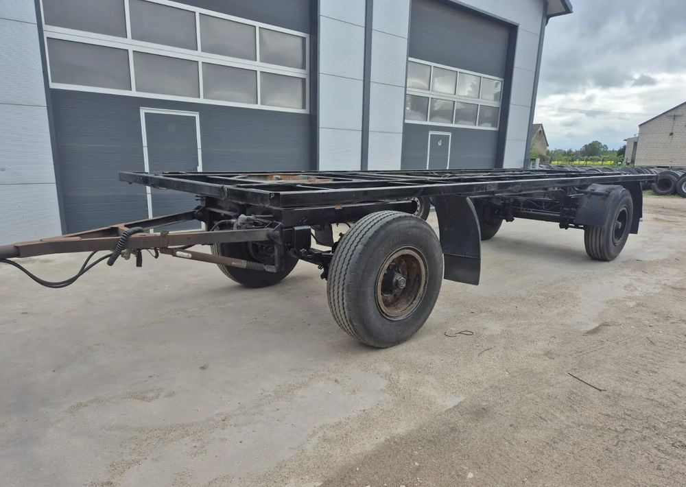 Schmitz Cargobull Przyczepa Krone na resorze - Reboque chassi: foto 1 Schmitz Cargobull Przyczepa Krone na resorze - Reboque chassi: foto 1