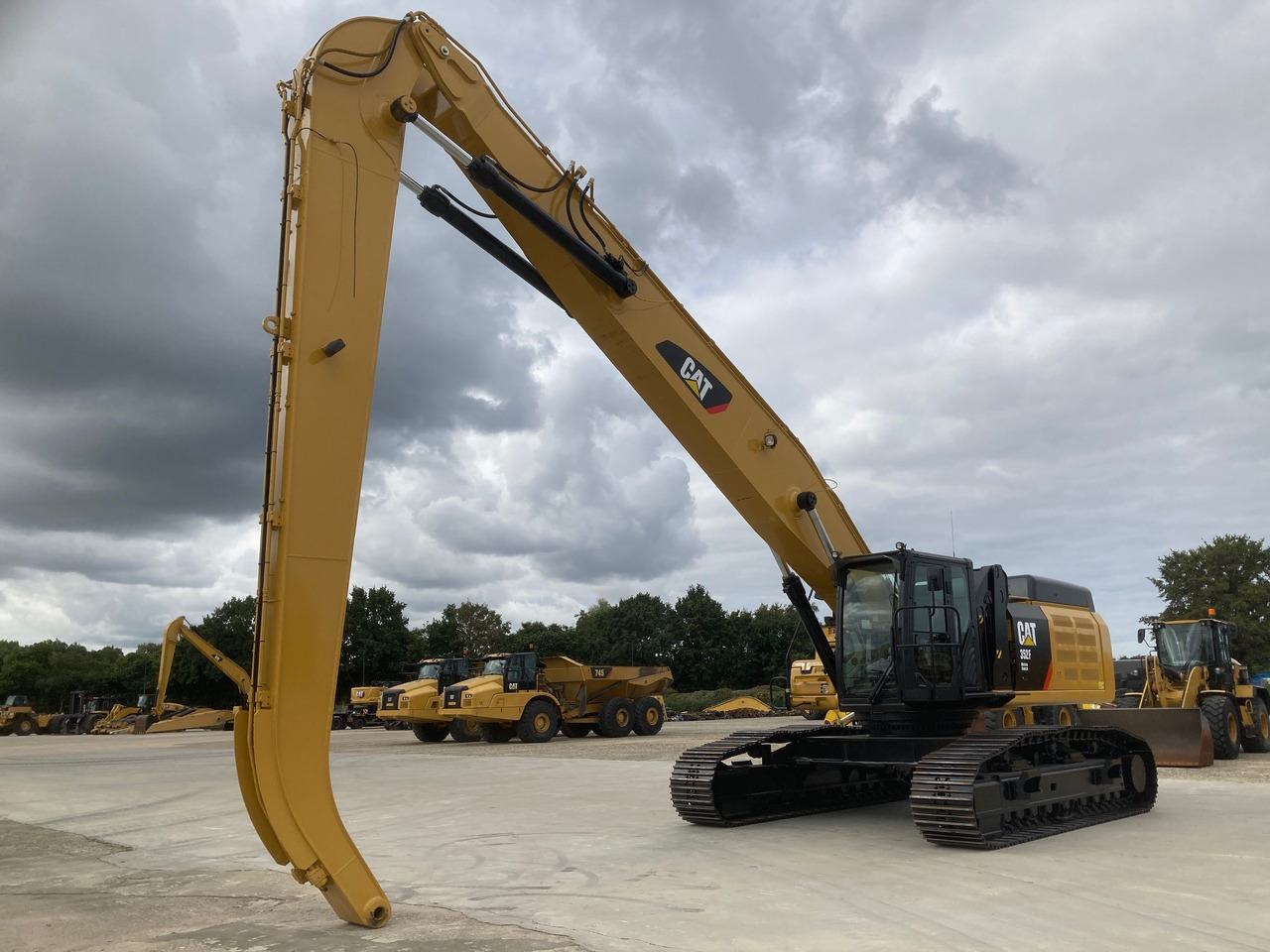 CATERPILLAR 352F Material Handler - Manipulador de material: foto 3 CATERPILLAR 352F Material Handler - Manipulador de material: foto 3